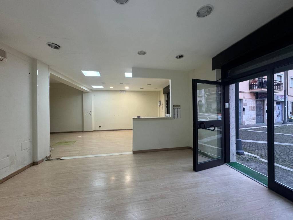 negozio in affitto a Carsoli