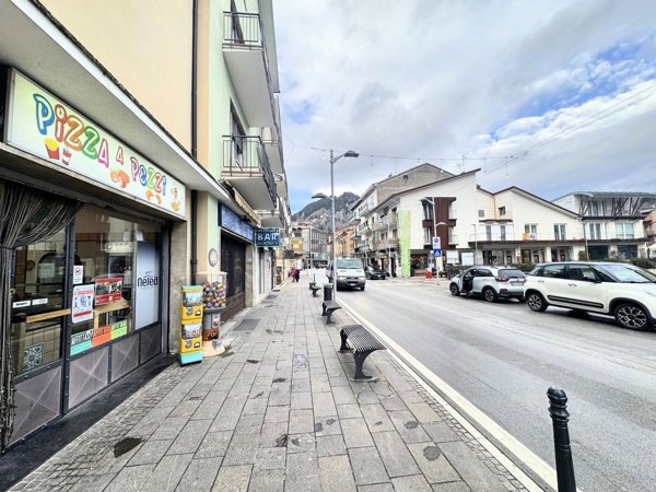 negozio in affitto a Castel di Sangro