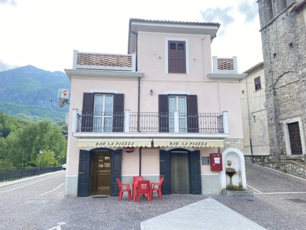 negozio in affitto a Civitella Roveto