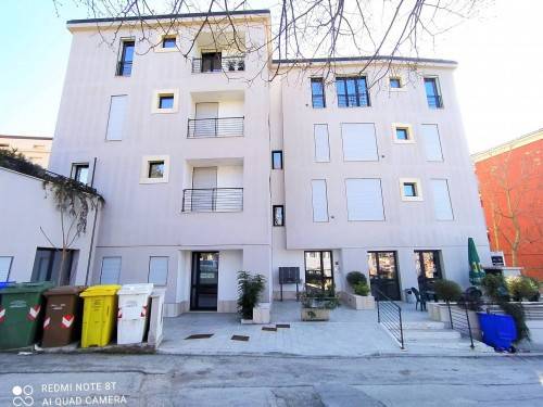 negozio in affitto a L'Aquila in zona Centro Città