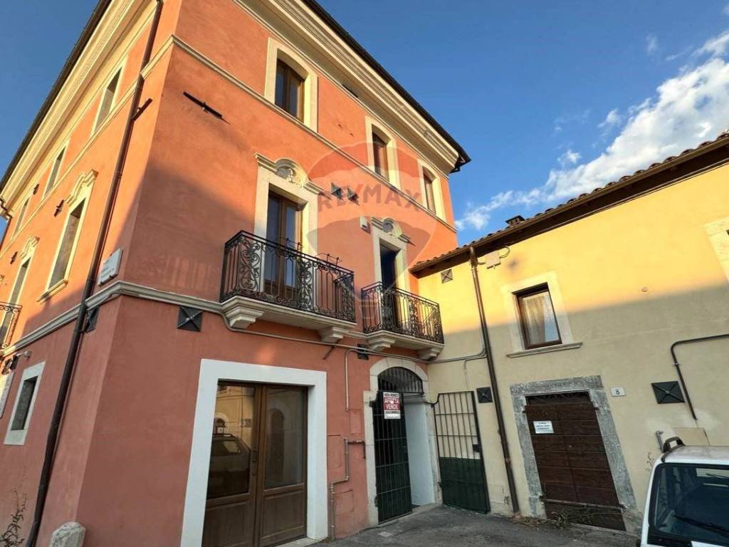 negozio in affitto a L'Aquila in zona Paganica