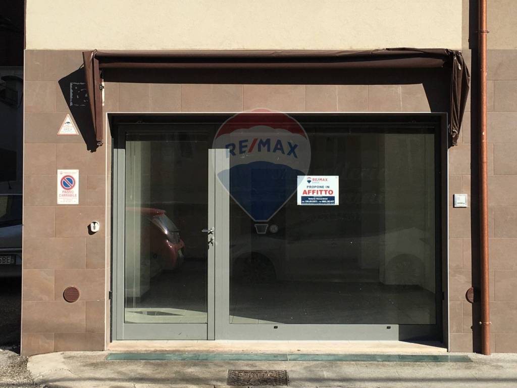 negozio in affitto a L'Aquila in zona Centro Città
