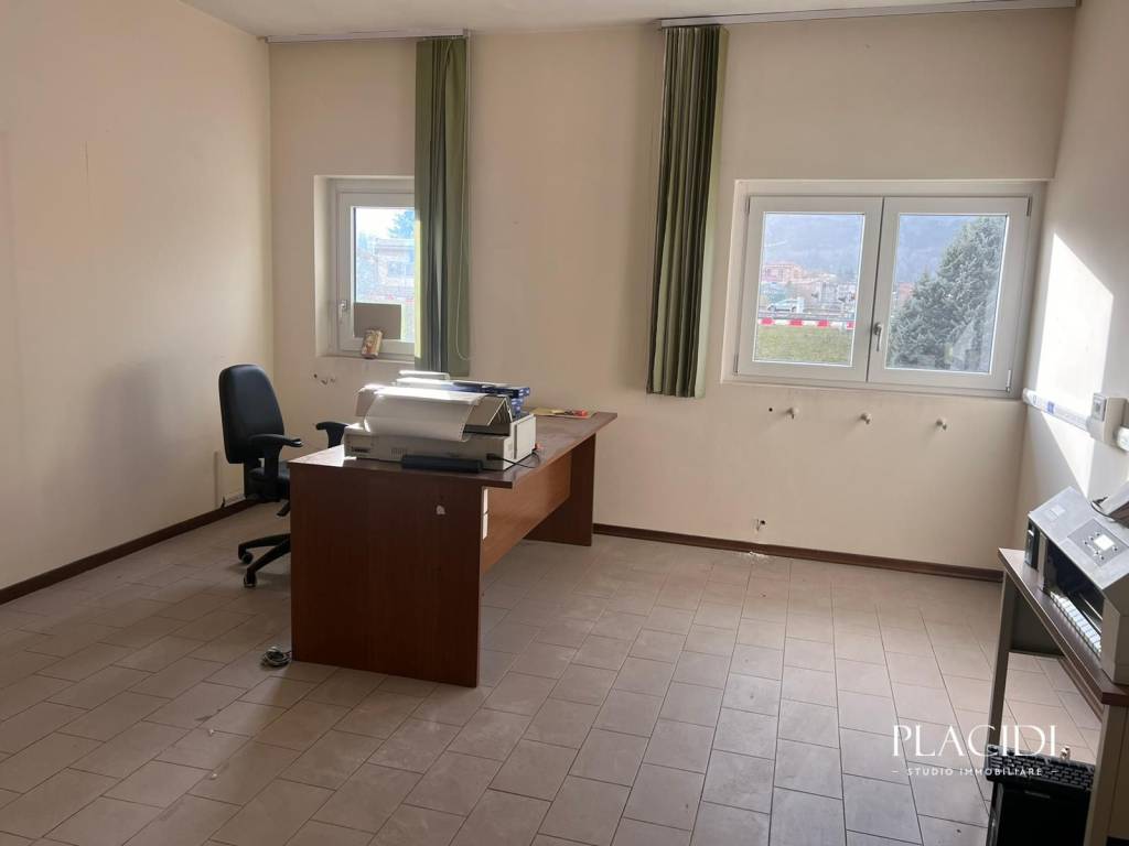 ufficio in affitto a L'Aquila
