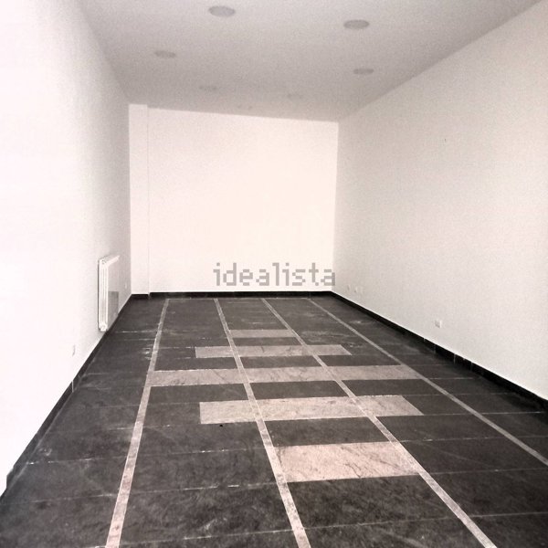 locale commerciale in affitto a L'Aquila in zona Centro Città