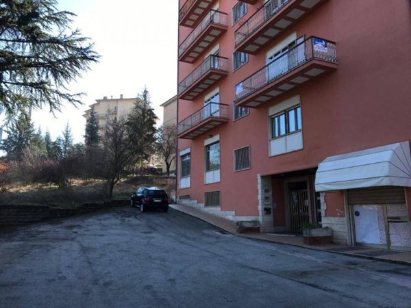 locale commerciale in affitto a L'Aquila in zona Centro Città