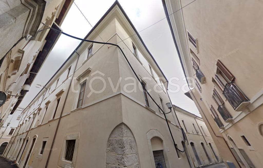 appartamento in affitto a L'Aquila in zona Centro Città