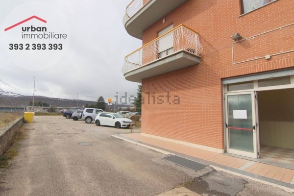 locale commerciale in affitto a L'Aquila in zona Coppito