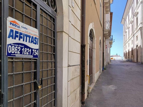 negozio in affitto a L'Aquila in zona Centro Città