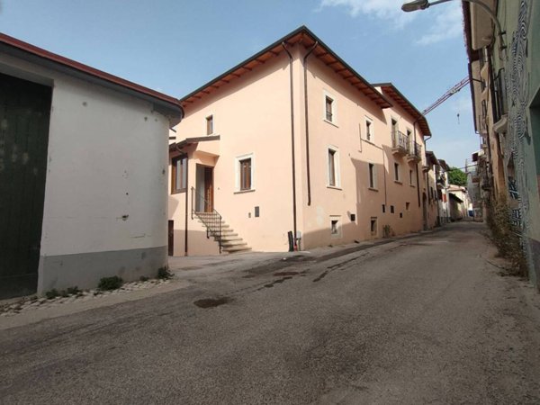 appartamento in affitto a L'Aquila in zona Paganica