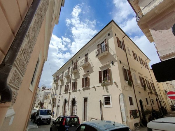 appartamento in affitto a L'Aquila in zona Centro Città