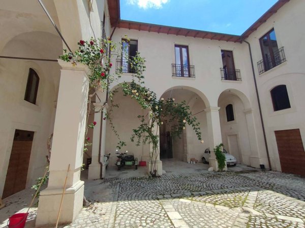 appartamento in affitto a L'Aquila in zona Centro Città