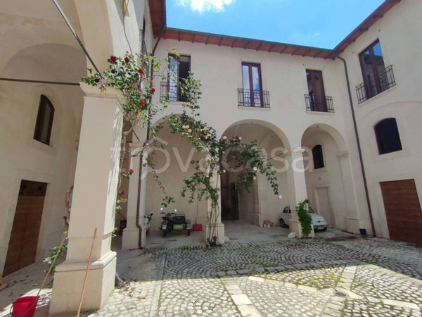 appartamento in affitto a L'Aquila in zona Centro Città