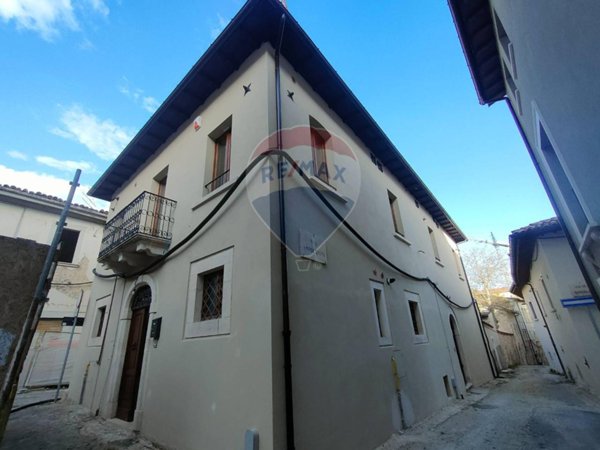 casa indipendente in affitto a L'Aquila in zona Centro Città