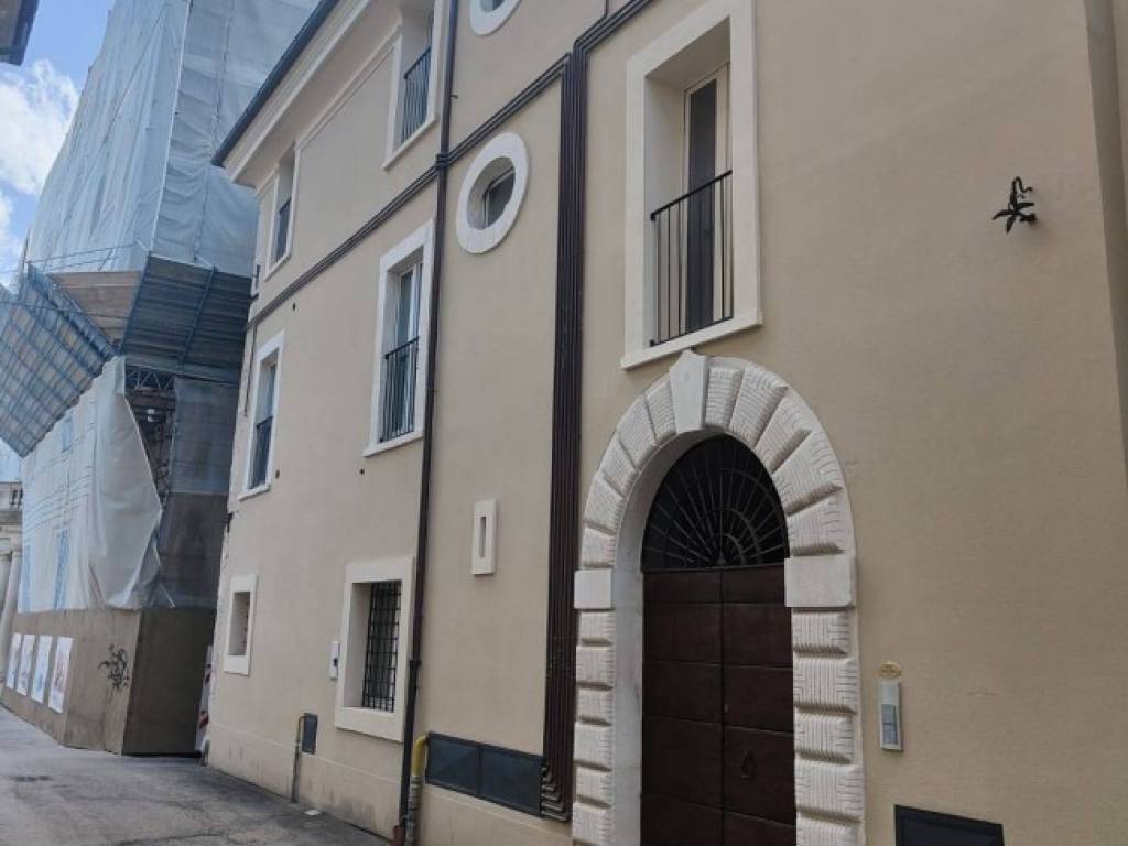 appartamento in affitto a L'Aquila in zona Centro Città