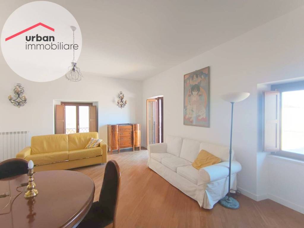 appartamento in affitto a L'Aquila in zona Centro Città