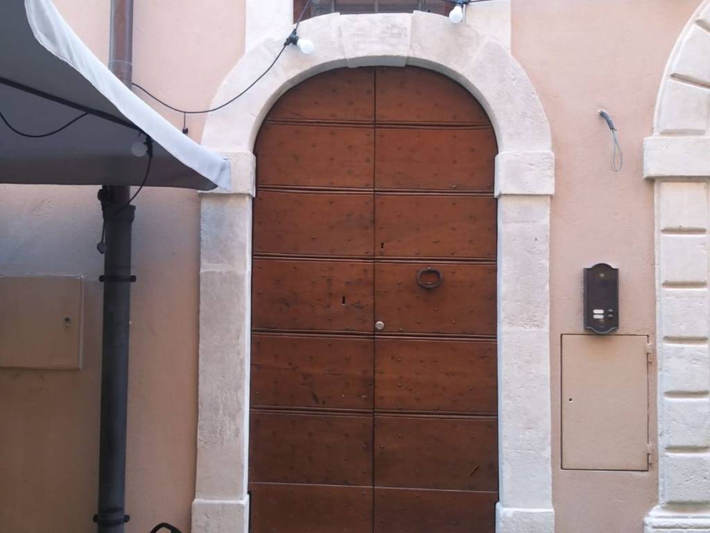 appartamento in affitto a L'Aquila in zona Centro Città