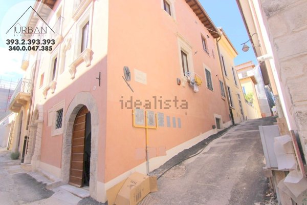 appartamento in affitto a L'Aquila in zona Centro Città