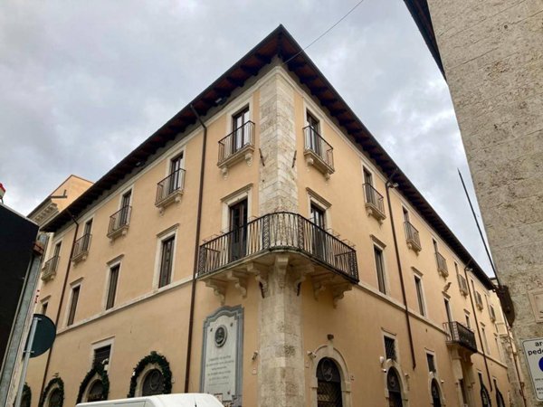 appartamento in affitto a L'Aquila in zona Centro Città