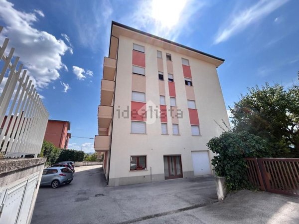 appartamento in affitto a L'Aquila in zona Arischia