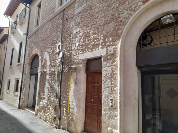 appartamento in affitto a L'Aquila in zona Centro Città