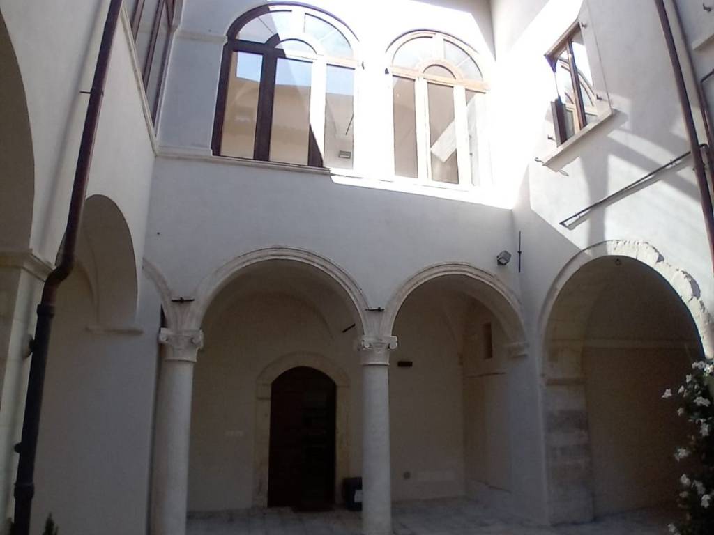 appartamento in affitto a L'Aquila in zona Centro Città