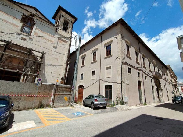 appartamento in affitto a L'Aquila in zona Centro Città