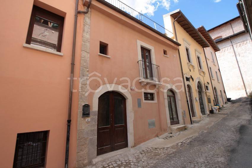 casa indipendente in affitto a L'Aquila in zona Centro Città
