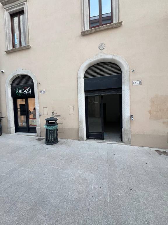 casa indipendente in affitto a L'Aquila