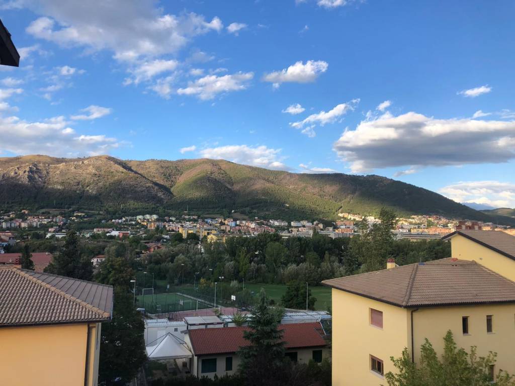 appartamento in affitto a L'Aquila in zona Preturo