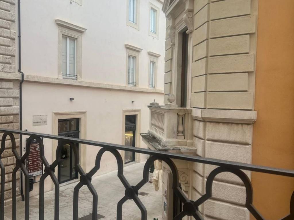 appartamento in affitto a L'Aquila in zona Centro Città