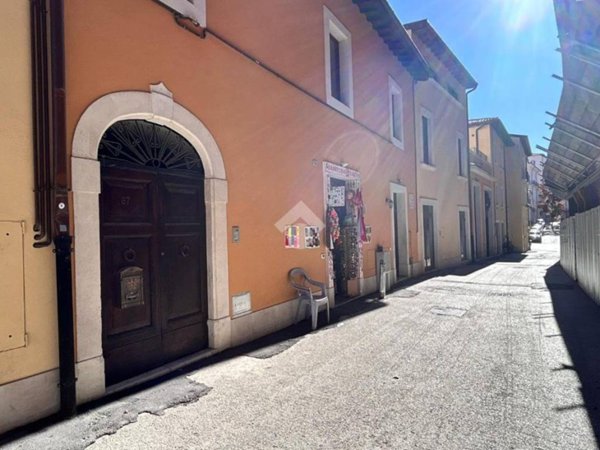 appartamento in affitto a L'Aquila in zona Centro Città