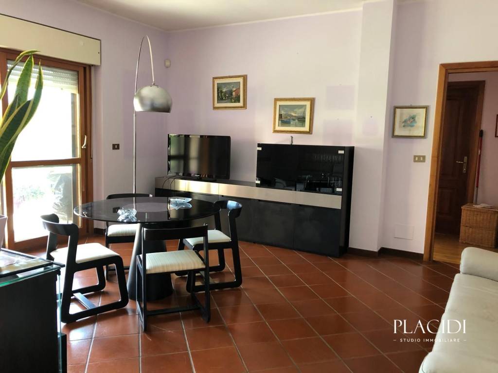 appartamento in affitto a L'Aquila in zona Cansatessa