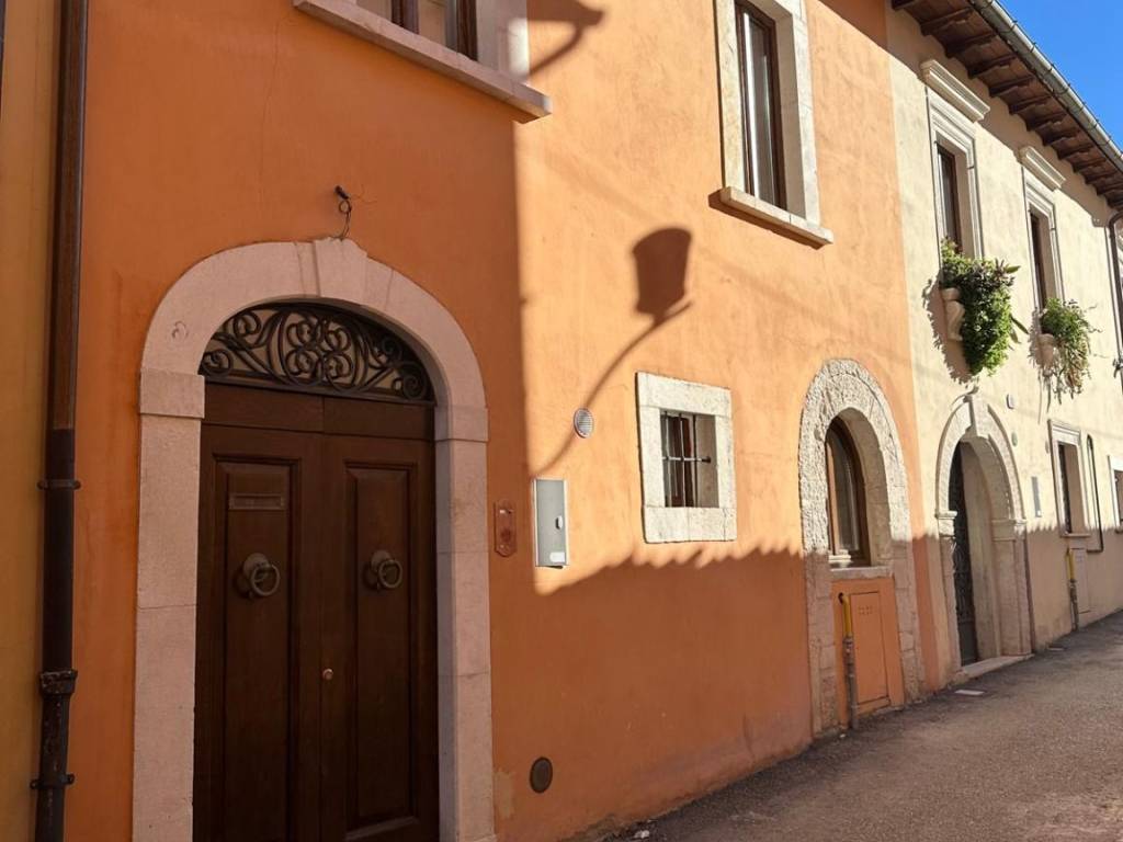 appartamento in affitto a L'Aquila in zona Centro Città