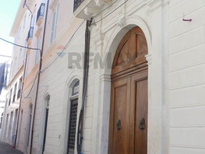 appartamento in affitto a L'Aquila in zona Centro Città