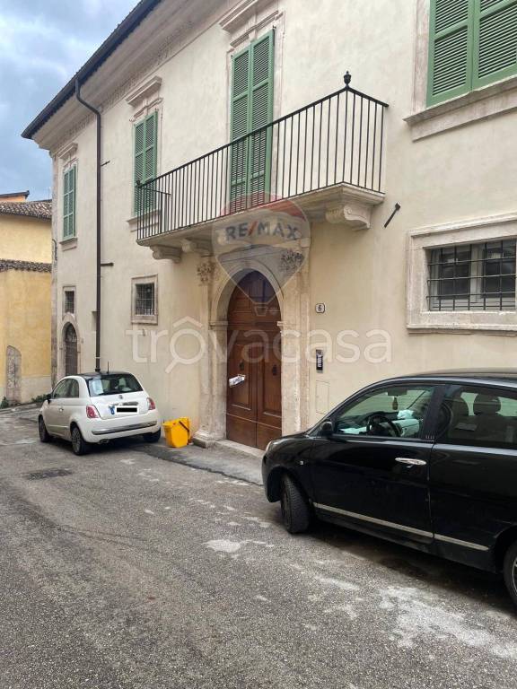 appartamento in affitto a L'Aquila in zona Centro Città