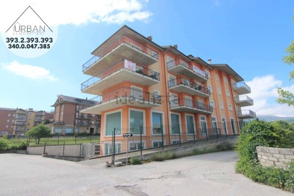 locale commerciale in affitto a L'Aquila