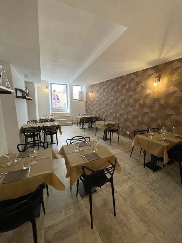 locale commerciale in affitto a L'Aquila in zona Centro Città