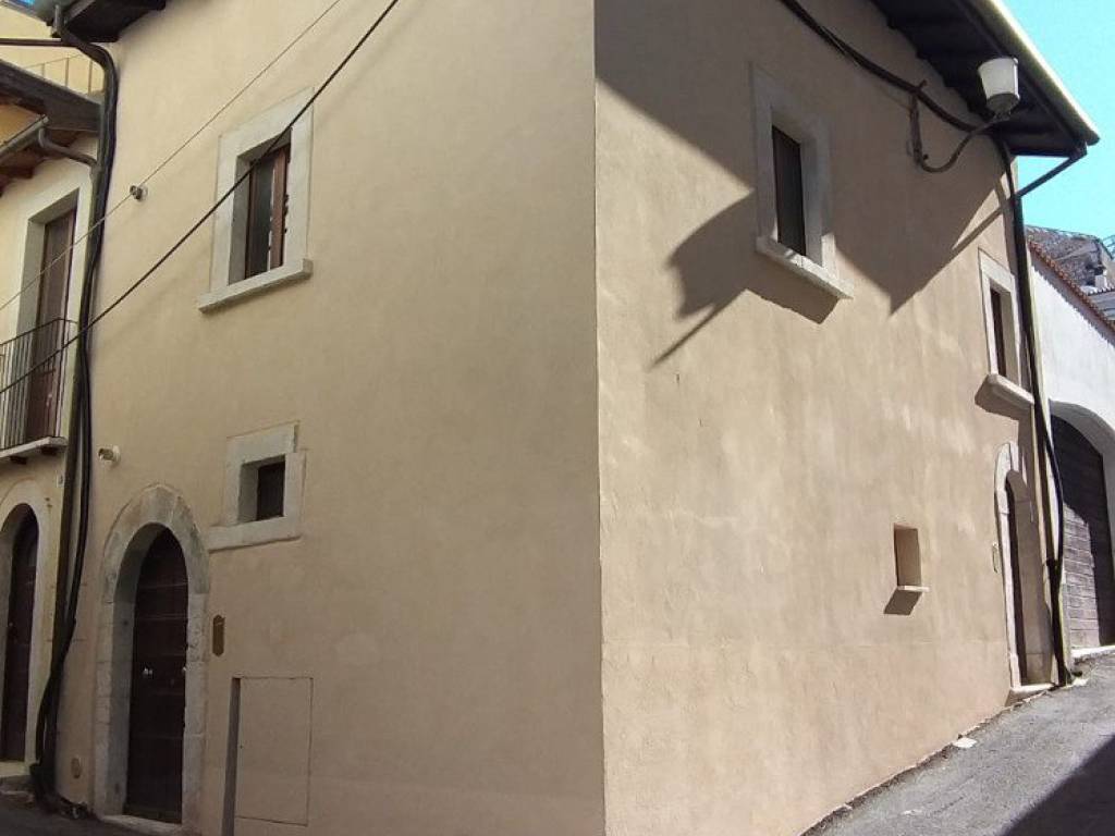 appartamento in affitto a L'Aquila in zona Centro Città