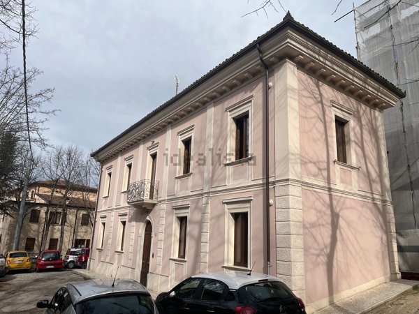 appartamento in affitto a L'Aquila in zona Centro Città