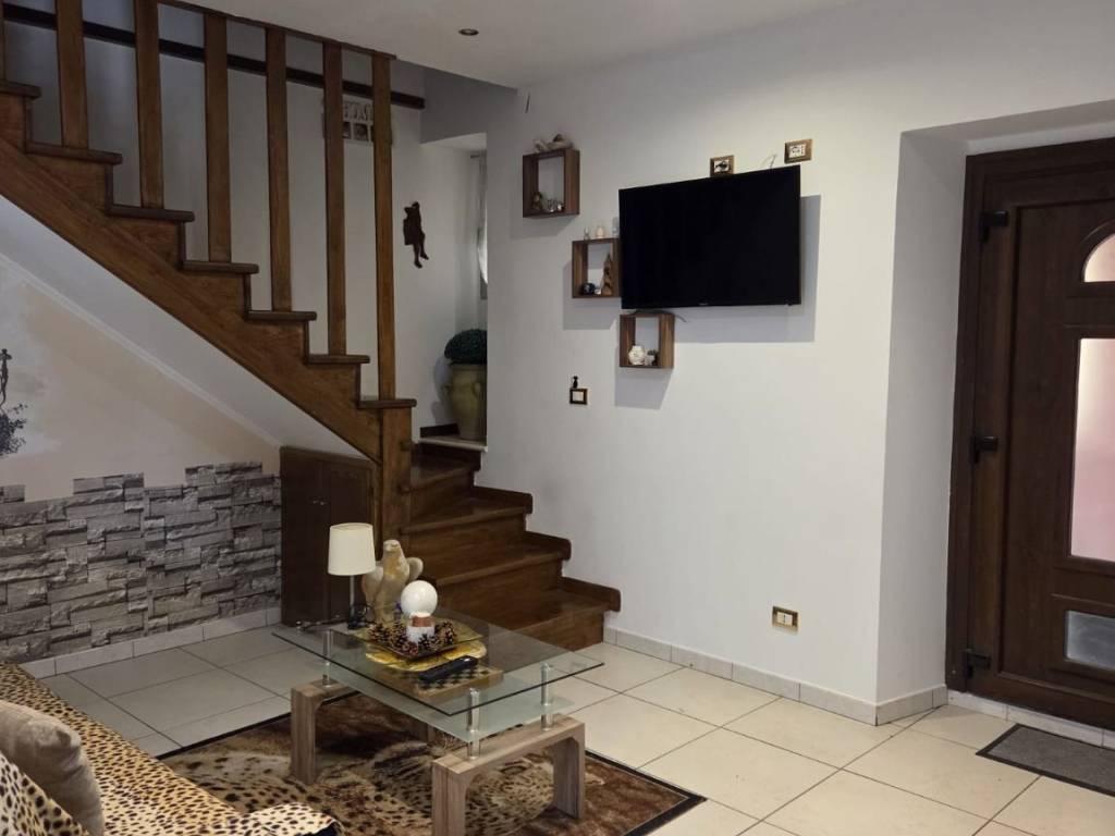 appartamento in affitto a L'Aquila in zona Monticchio/frazione Bagno