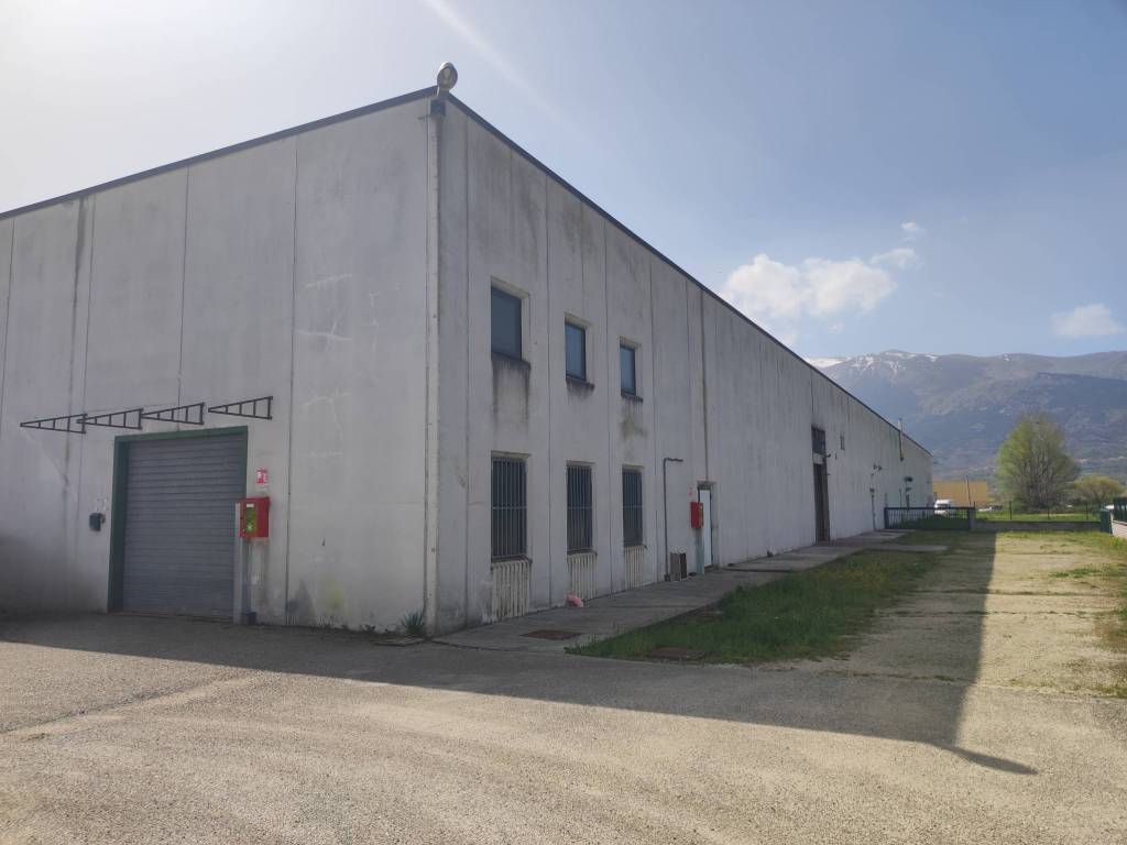 locale commerciale in affitto a L'Aquila in zona Sant'Elia