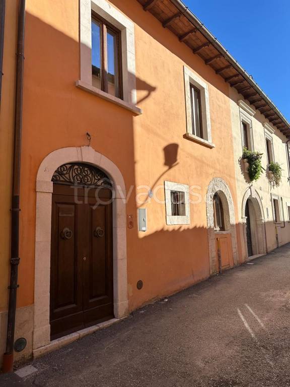appartamento in affitto a L'Aquila in zona Centro Città