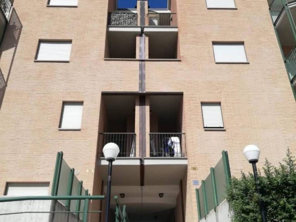 appartamento in affitto a L'Aquila in zona Pettino