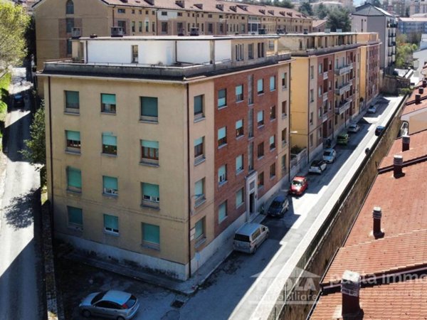 appartamento in affitto a L'Aquila in zona Centro Città
