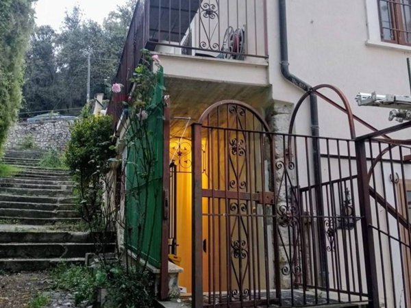 appartamento in affitto a L'Aquila in zona Centro Città