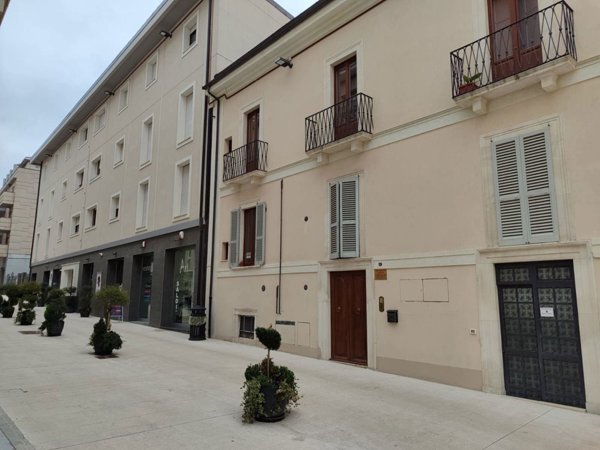 appartamento in affitto a L'Aquila in zona Centro Città