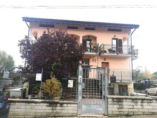 appartamento in affitto a L'Aquila in zona Colle Di Preturo