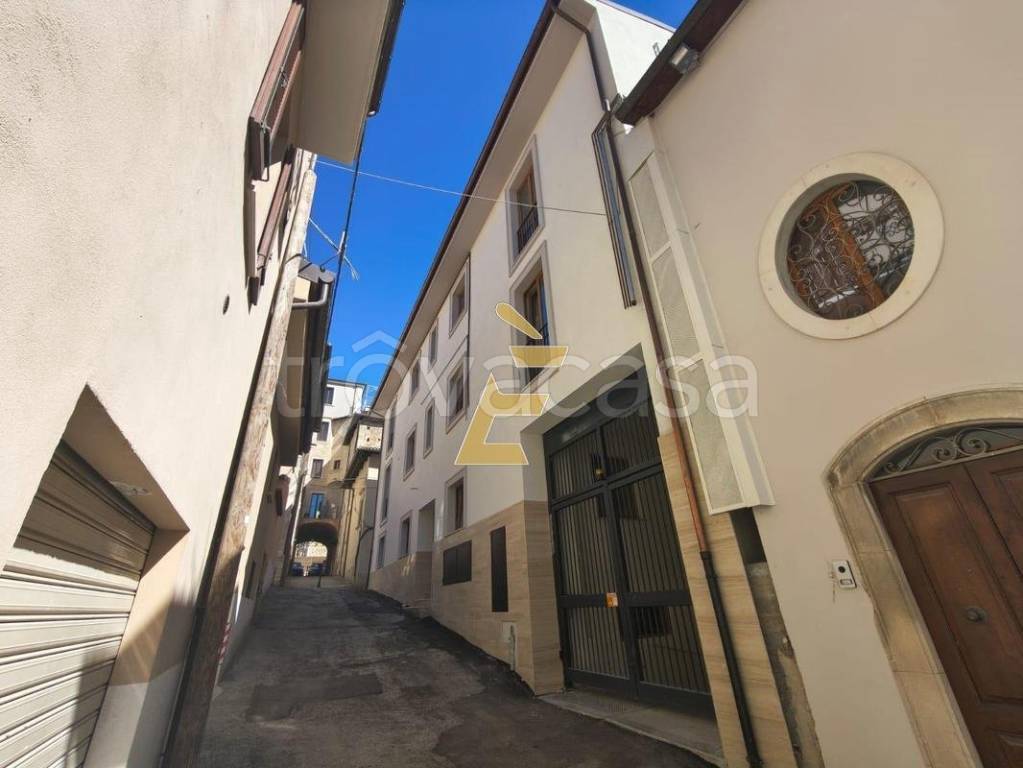 casa indipendente in affitto a L'Aquila in zona Centro Città