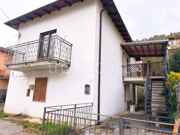 appartamento in affitto a L'Aquila in zona Preturo