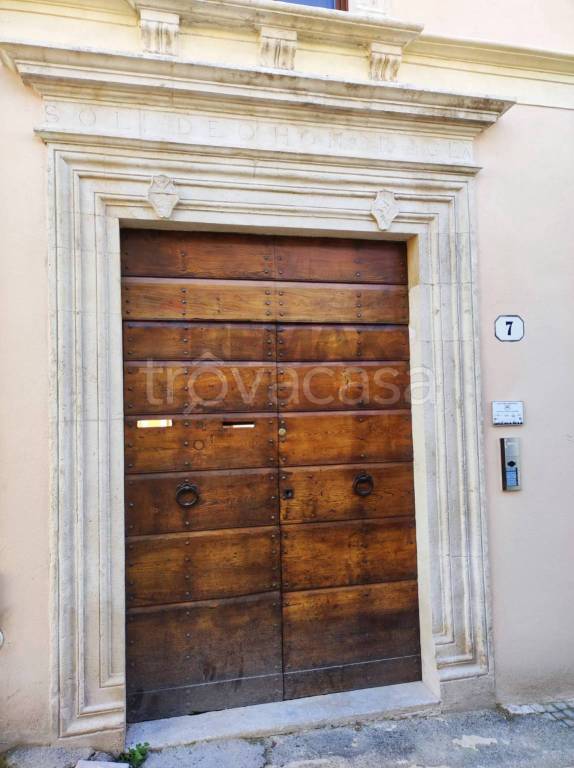 appartamento in affitto a L'Aquila in zona Centro Città